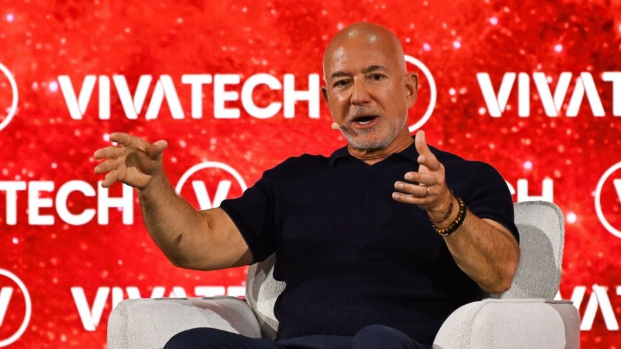 Bezos: AI Intensifies Labor Shortage