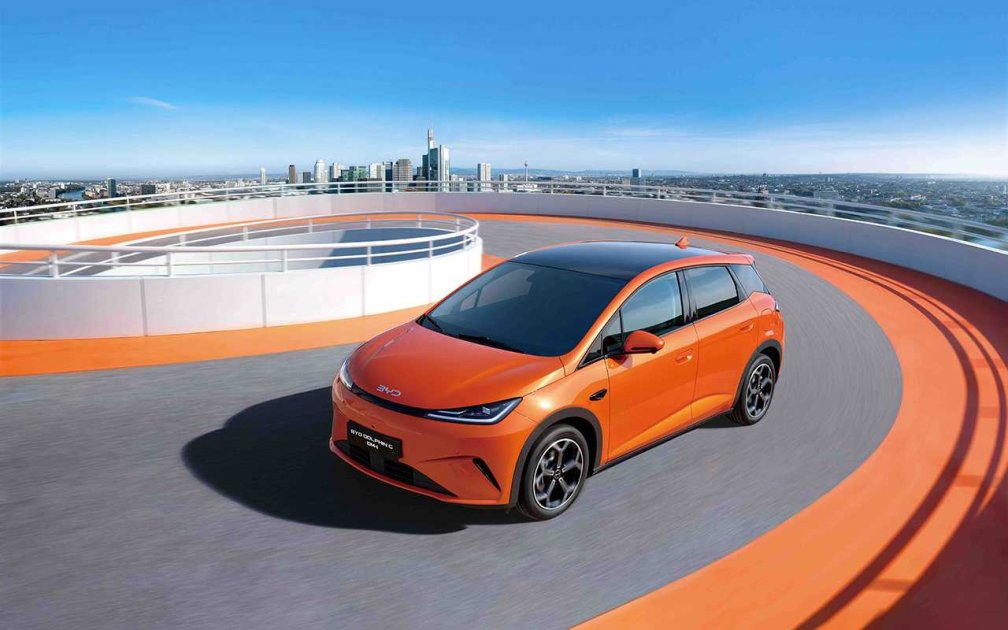 BYD Dolphin G DM-i Premieres in Berlin