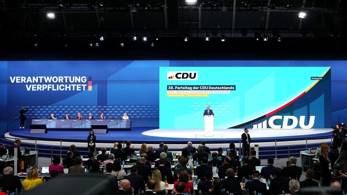 CDU-Parteitag in Stuttgart: Wichtige Beschlüsse stehen an