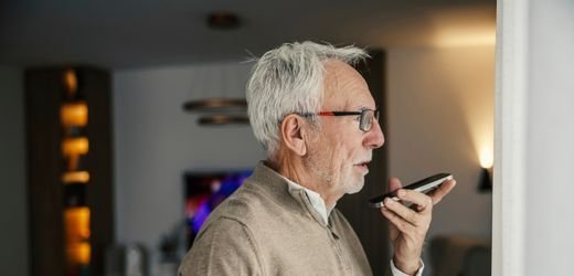 Use of AI Chatbots for Seniors in Daily Life