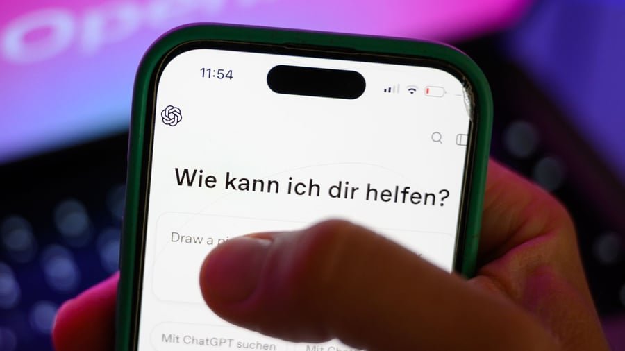 Experts Call for AI Brake Mechanism Following Hacker Attack