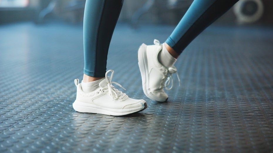 Harvard-Forscher entschlüsseln das Quietschen von Turnschuhen