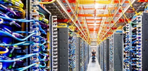 Artificial Intelligence: Risks and Scenarios