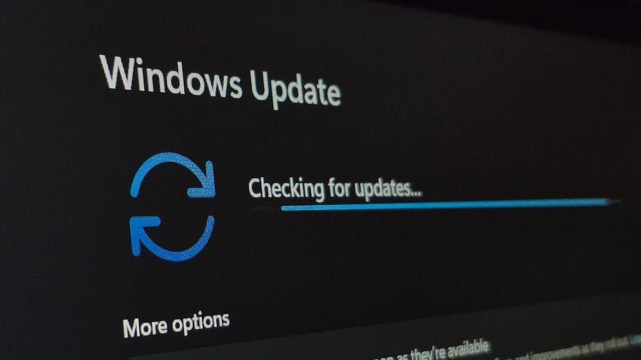 Microsoft Warns Against Long Update Delays