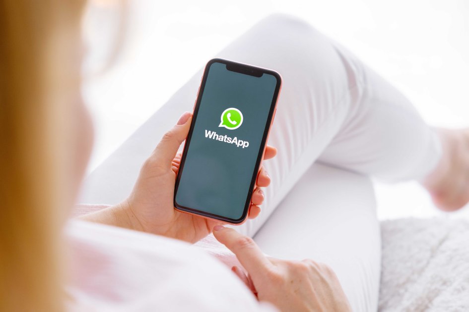 WhatsApp Introduces Green Dot for Online Contacts